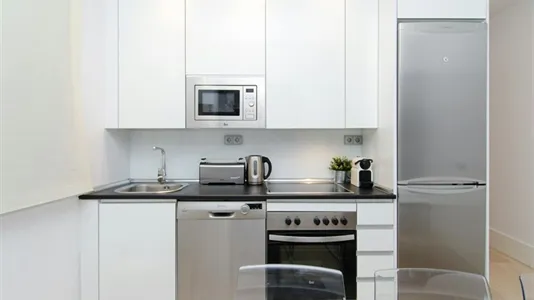 Rooms in Madrid Centro - photo 3