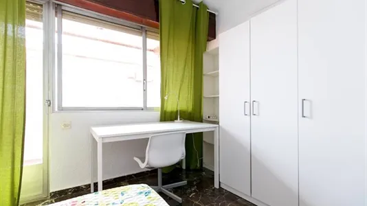 Rooms in Granada - photo 5