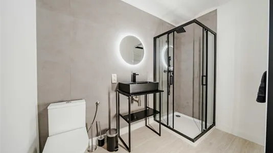 Rooms in Charleroi - photo 4