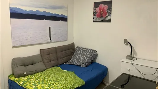 Rooms in Munich Thalkirchen-Obersendling-Forstenried-Fürstenried-Solln - photo 2