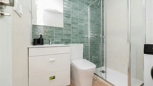 Rooms in Málaga - photo 10