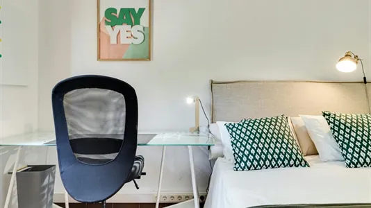 Rooms in Cerdanyola del Vallès - photo 9