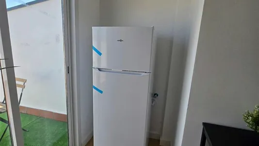 Rooms in Parla - photo 10