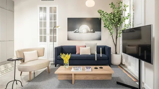 Apartments in Valencia Ciutat Vella - photo 4