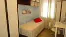Room for rent, Córdoba, Andalucía, &lt;span class=&quot;blurred street&quot; onclick=&quot;ProcessAdRequest(7745888)&quot;&gt;&lt;span class=&quot;hint&quot;&gt;See streetname&lt;/span&gt;[xxxxxxxxxxxxx]&lt;/span&gt;