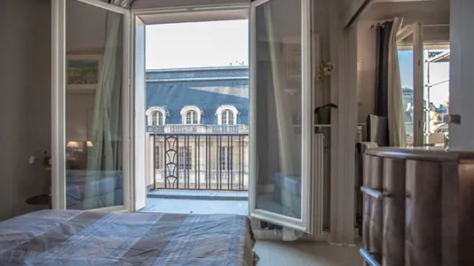 Apartments in Paris 9ème arrondissement - photo 10