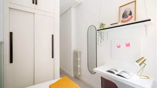 Rooms in Madrid Centro - photo 7