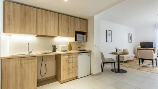 Apartments in Grasse - photo 3