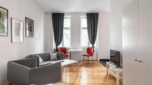 Apartments in Berlin Mitte - photo 2