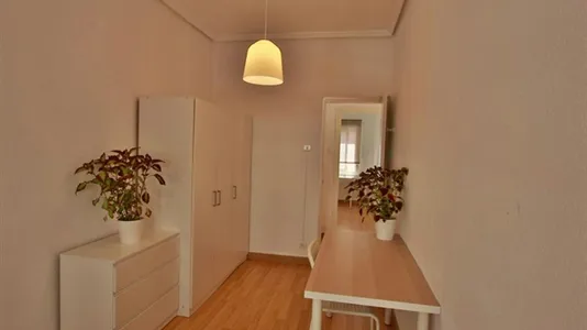 Rooms in Valencia Algirós - photo 7