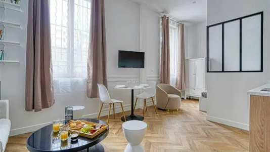 Apartments in Nanterre - photo 6