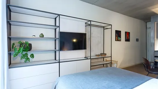 Apartments in Barcelona Eixample - photo 6