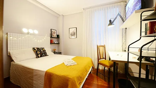 Rooms in Bilbao - photo 4