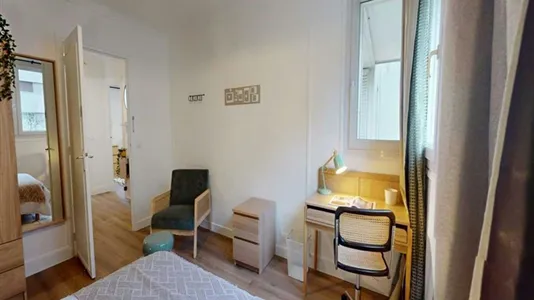 Rooms in Paris 17ème arrondissement - photo 2