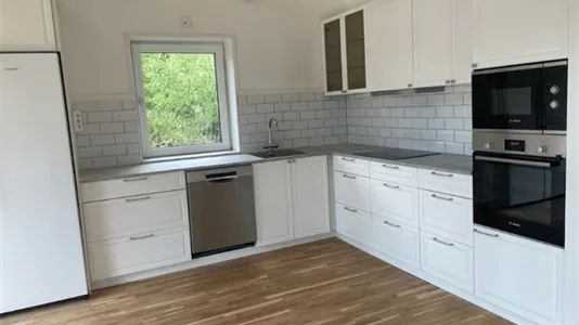 Houses in Heby - photo 4