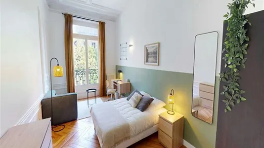 Rooms in Paris 17ème arrondissement - photo 2