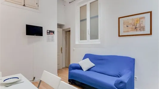 Rooms in Madrid Centro - photo 7