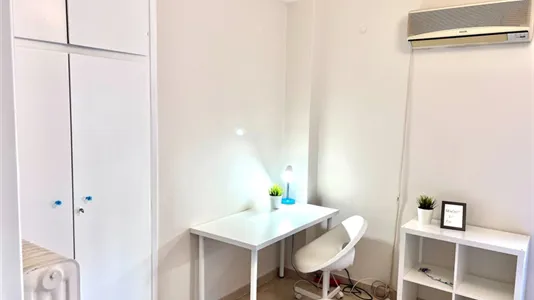 Rooms in Kallithea - photo 4
