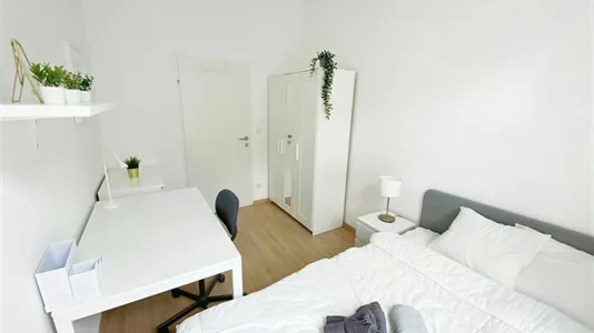 Rooms in Wien Ottakring - photo 5