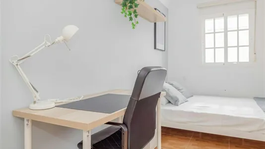 Rooms in Jerez de la Frontera - photo 5