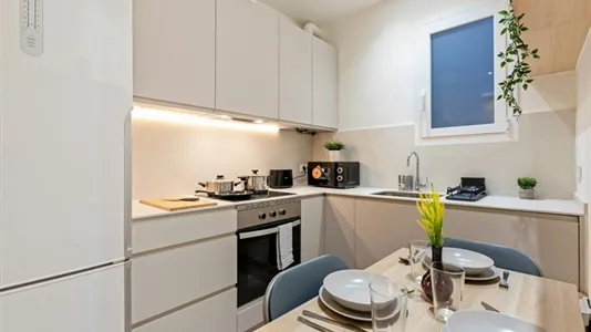 Rooms in Barcelona Eixample - photo 9