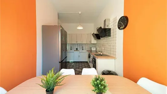 Rooms in Barcelona Eixample - photo 7