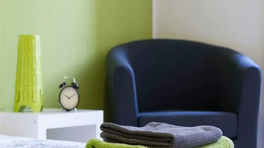 Rooms in Milano Zona 5 - Vigentino, Chiaravalle, Gratosoglio - photo 3