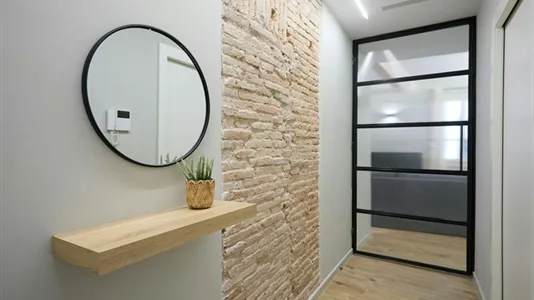 Apartments in Barcelona Ciutat Vella - photo 4