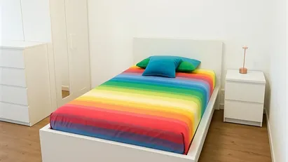 Room for rent in Teolo, Veneto