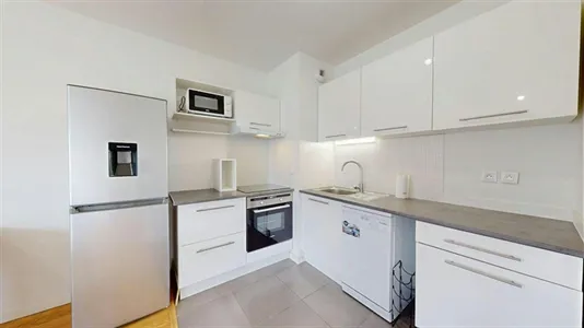 Apartments in Bordeaux - photo 6