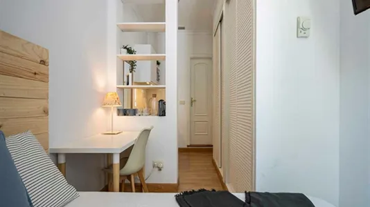 Rooms in Madrid Centro - photo 4