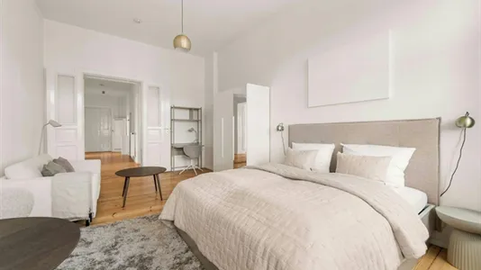 Apartments in Location is not specified - photo 9