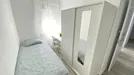 Room for rent, Madrid Hortaleza, Madrid, &lt;span class=&quot;blurred street&quot; onclick=&quot;ProcessAdRequest(9464412)&quot;&gt;&lt;span class=&quot;hint&quot;&gt;See streetname&lt;/span&gt;[xxxxxxxxxxxxx]&lt;/span&gt;