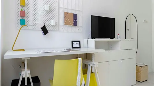 Rooms in Milano Zona 5 - Vigentino, Chiaravalle, Gratosoglio - photo 8