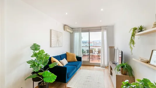 Apartments in Barcelona Eixample - photo 2