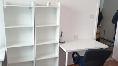 Room for rent in Bologna, Emilia-Romagna