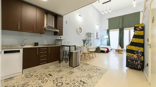 Apartments in Adaro - photo 2