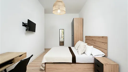 Rooms in Madrid Centro - photo 4