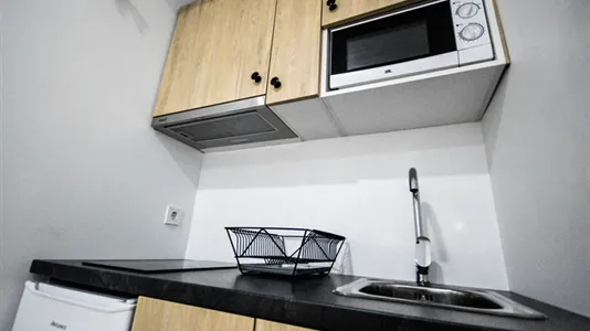 Apartments in Valencia Extramurs - photo 8