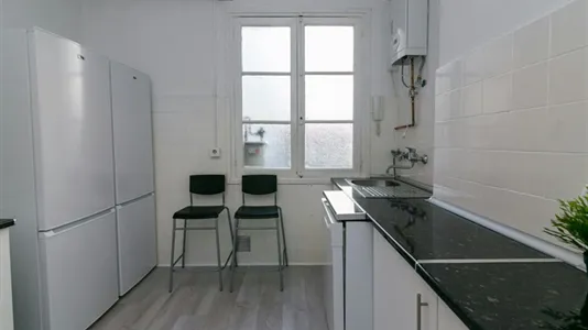 Rooms in Oviedo - photo 10