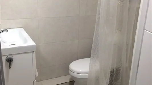 Rooms in el Camí de Vera - photo 9