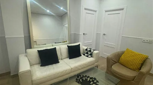 Apartments in Madrid Retiro - photo 2