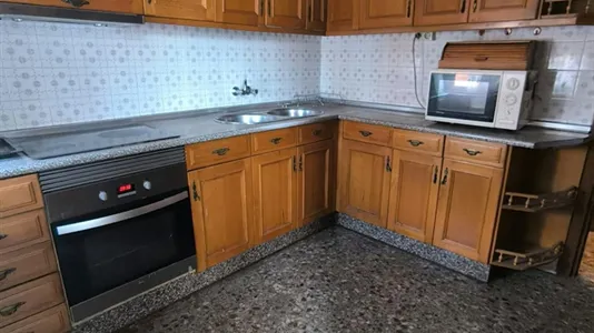 Rooms in Albacete - photo 6