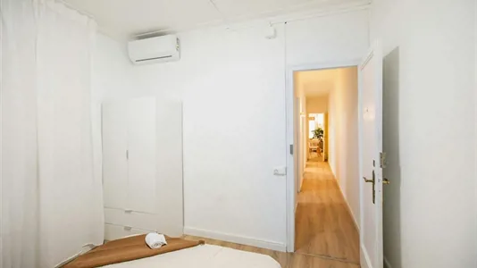 Rooms in Barcelona Gràcia - photo 2