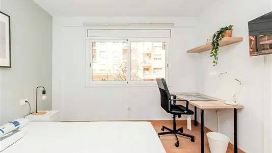 Rooms in Reus - photo 4