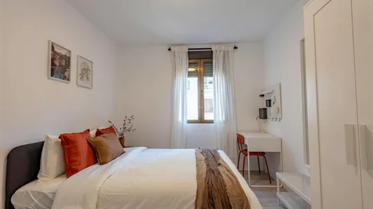 Rooms in Madrid Chamberí - photo 1