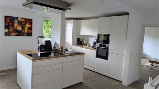 Apartments in Location is not specified - photo 8