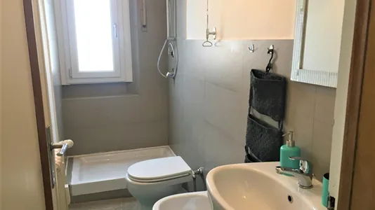 Rooms in Florence - photo 9