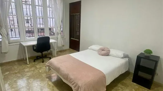 Rooms in Valencia L'Eixample - photo 1