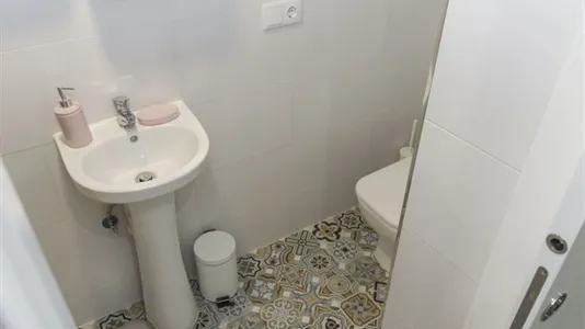 Rooms in Madrid Retiro - photo 9